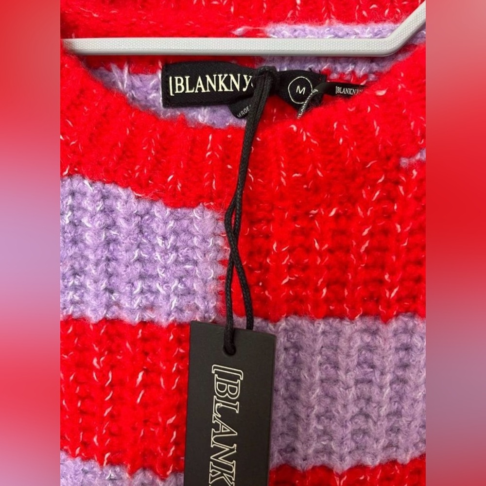 ๐ค Sale ๐ค NWT Blank NYC Asymmetrical Stripe Good Mood Comfy Sweater - M - Picture 5 of 6